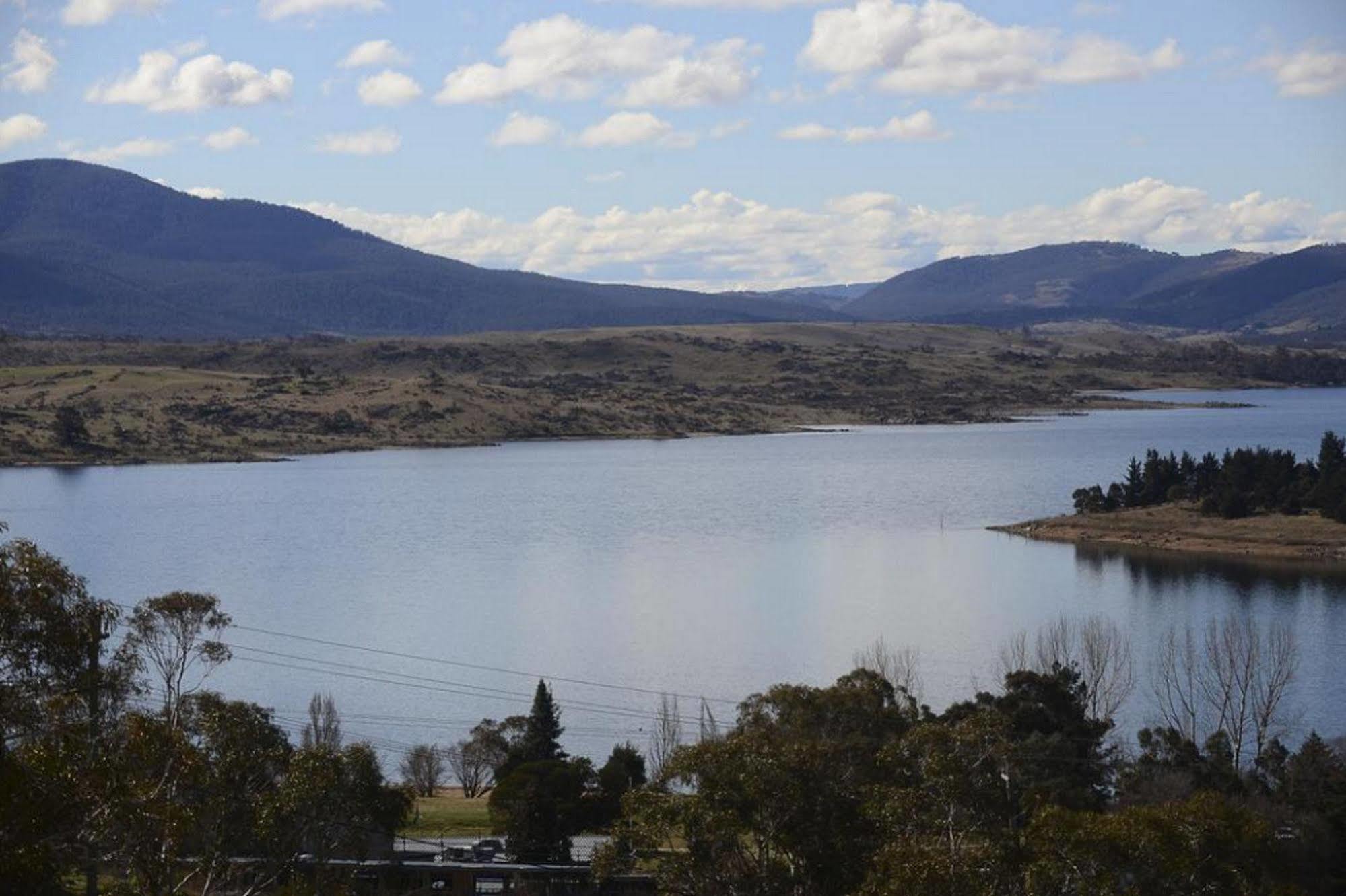 Alpine Resort Motel Jindabyne Exterior photo